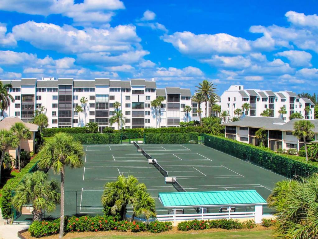 Beach Getaway - Ocean Beach, Tennis, Golf, Pool With Tiki Bar Fort Pierce Eksteriør bilde